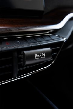 Sada vône do auta BANDI s náhradnou náplňou Car Fragrance